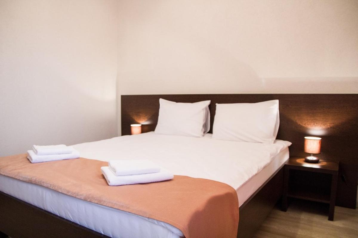 Pensiunea Casa Din VII Seusa Ngoại thất bức ảnh